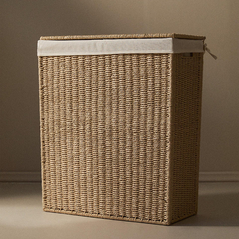 Practical laundry basket with removable inner lining