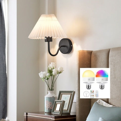 Modern pleated shade wall lamp