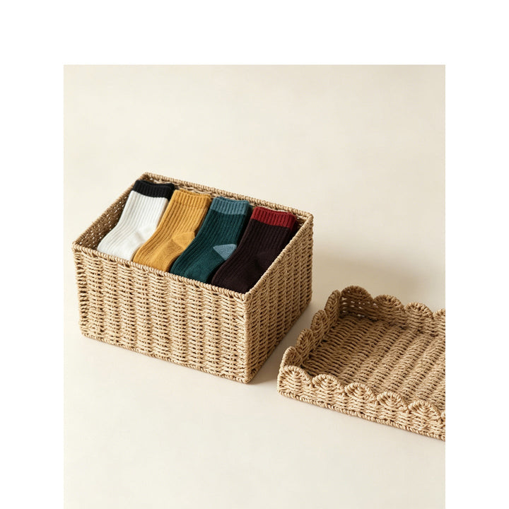 Basket with lid