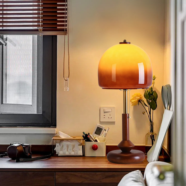 Decorative table lamp