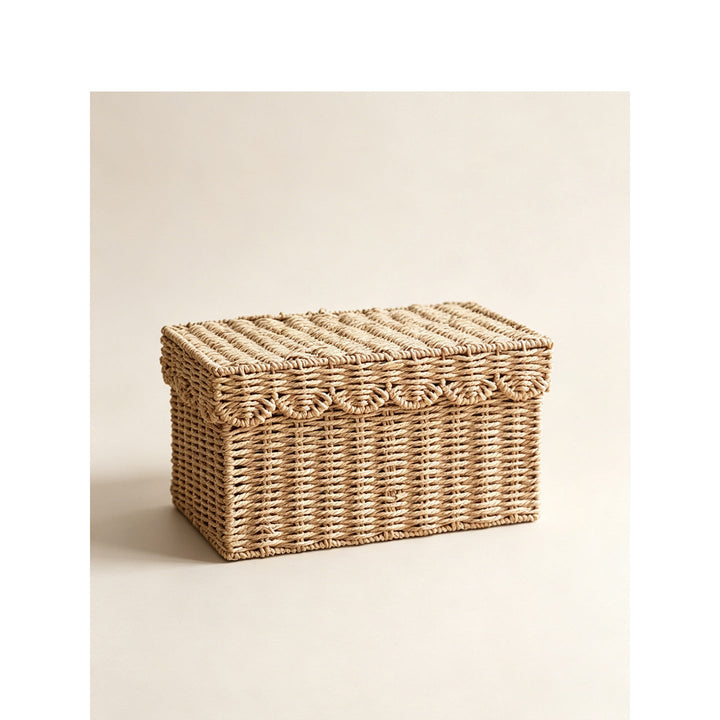 Basket with lid