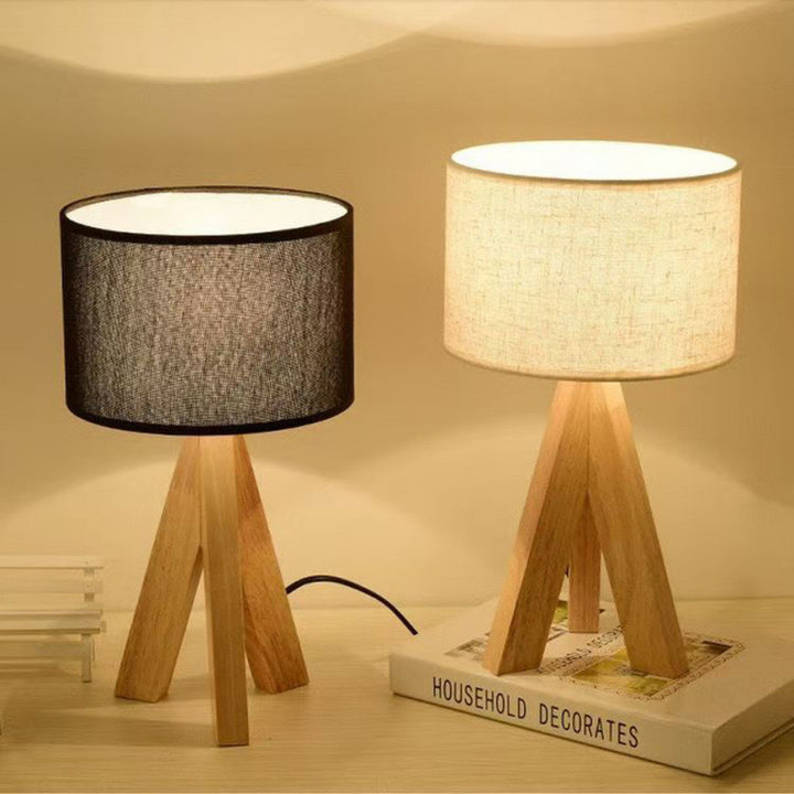 Contemporary tripod table lamp