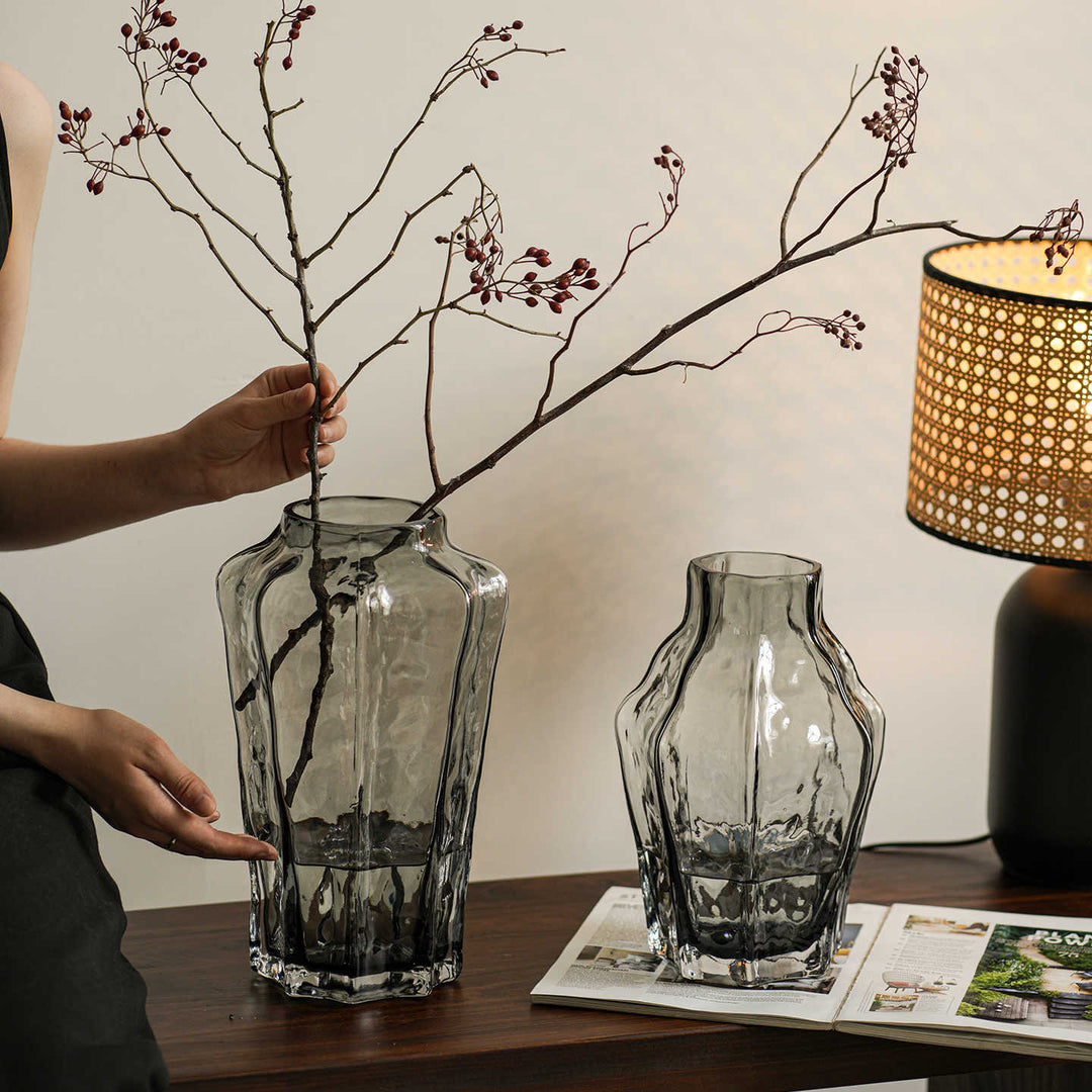 Tall Ribbed Art Glass Flower Vase Centerpiece